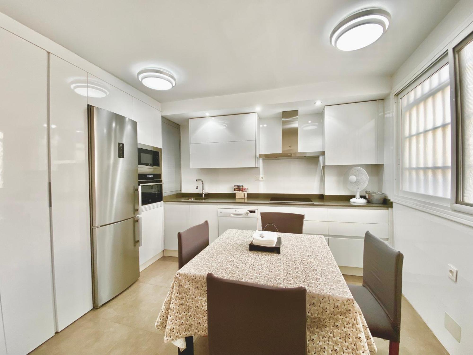 Apartamento Con Parking Gratis En El Centro, 2 Dormitorios Almería Extérieur photo